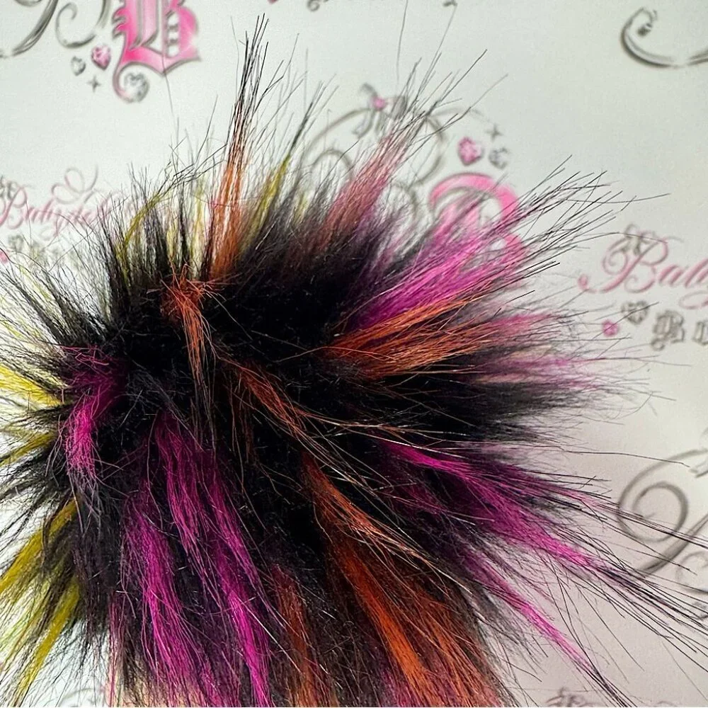 Screamer hat toque beanie Pom Pom multicolor fluff ball pink fleece winter hat